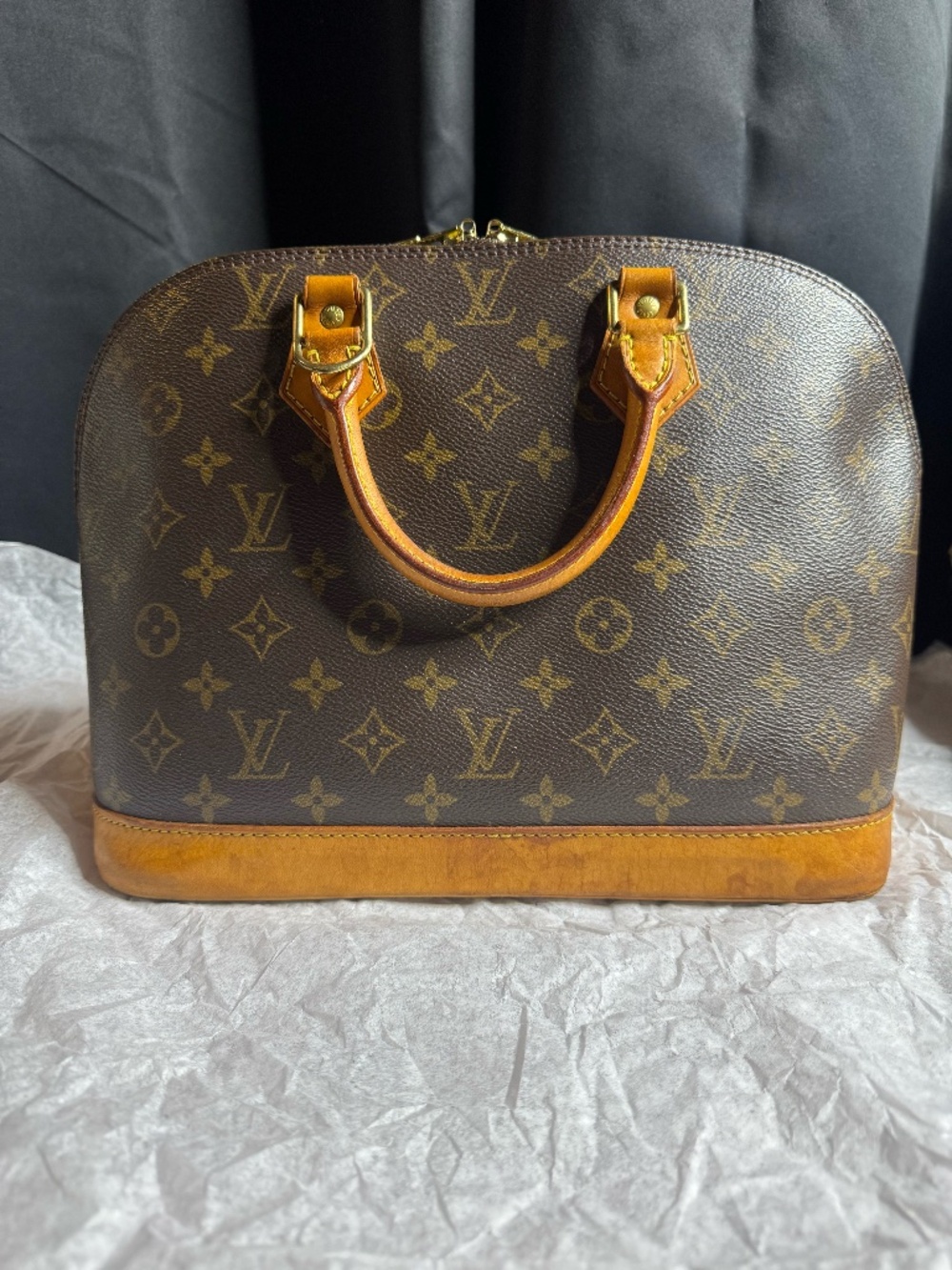 Authentic Louis Vuitton Alma 2000